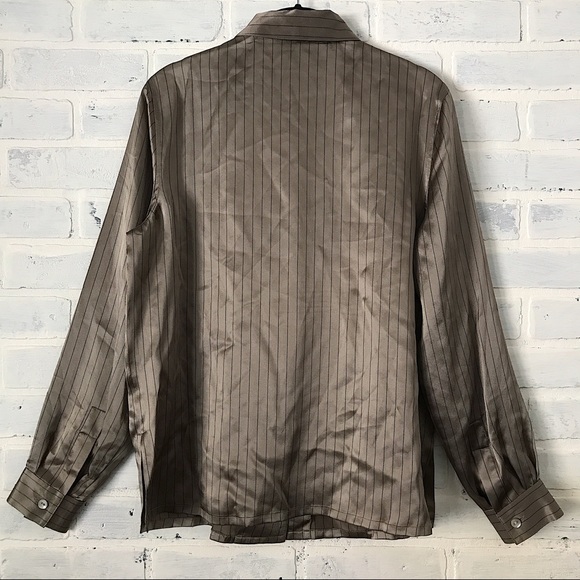 🛑SOLD🛑 100% Silk Button-Down Collared Shirt - Picture 3 of 4